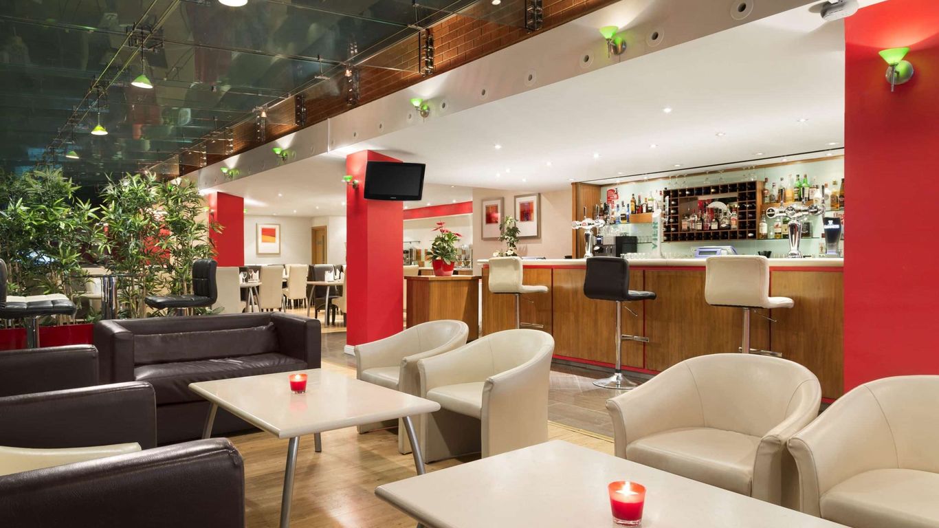 رمادا باي ويندام هونسلو - هيثرو إيست