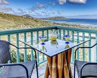 Beautiful Hawaii! Panoramic Ocean View, a Private Pool! - Honolulu - Balcón