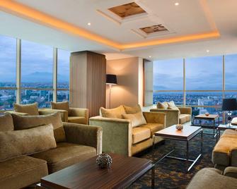 Best Western PREMIER La Grande Hotel - Bandung - Living room