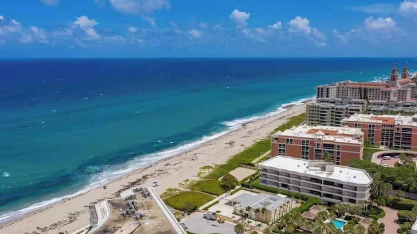 The Palm Beach Hotel Condominium