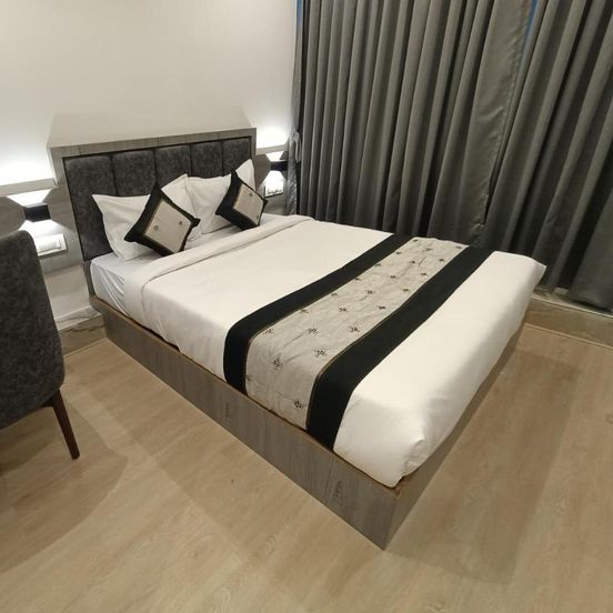 Hotel Beverly Palace Santacruz - Near Bkc - Mumbai Airport T1 image 1