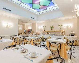 Raeli Hotel Luce - רומא - מסעדה