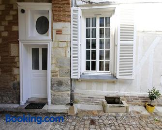 Appart'Hotel Hotel Saint Georges - Troyes - Building