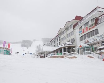 Ikenotaira Shirakaba Kogen Hotel - Tateshina - Gebäude