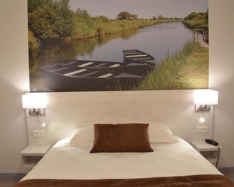 Logis Hôtel - La Chambre d'Amiens - Amiens - Slaapkamer