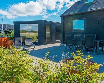 10 Person Holiday Home In Odder - Odder - Patio