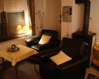 Ferienwohnung Haus Bonny, Bollendorf - Bollendorf - Вітальня