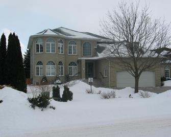 Arnica Bed & Breakfast - Niagara-on-the-Lake