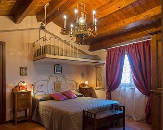 Villarose - Castelbuono - Habitación