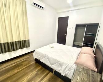 Walking 1 Min To Amerin Mall / Lulu Market. 2 Minutes To Columbia Asia Hospital - Cheras - Quarto