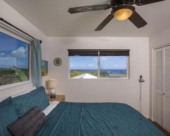 Beautiful Cottage In The Heart Of Hana, Sleeps 2 With 1bed/1bath - Hana - Bedroom