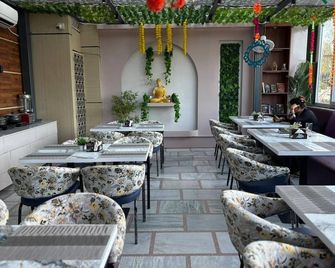 Hotel Mahadev Rishikesh - Rishikesh - Restaurant