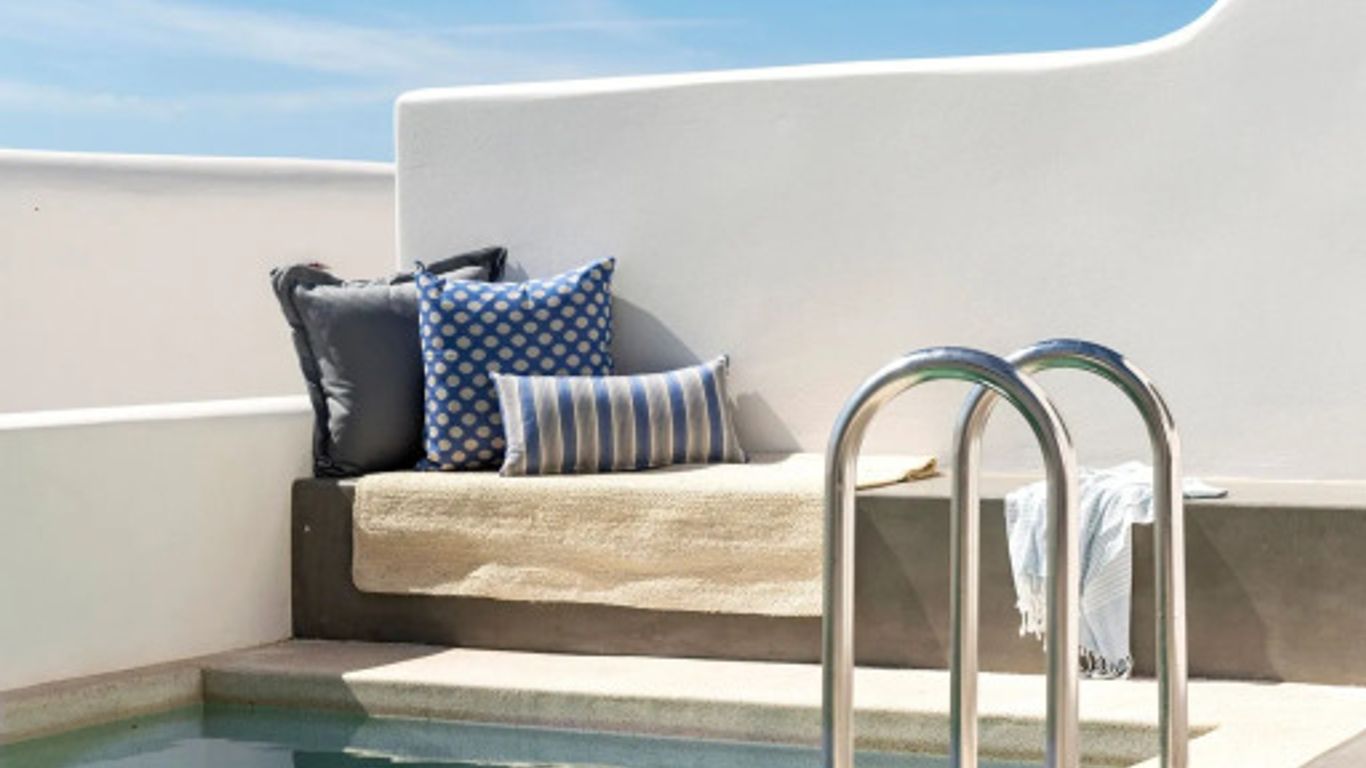 Chora Kythnos Suites adults only