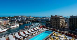 Radisson RED Hotel V&A Waterfront Cape Town - Cidade do Cabo - Piscina