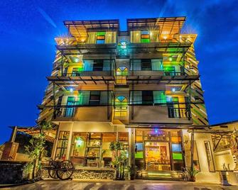Jingjit Hotel - קראבי - בניין
