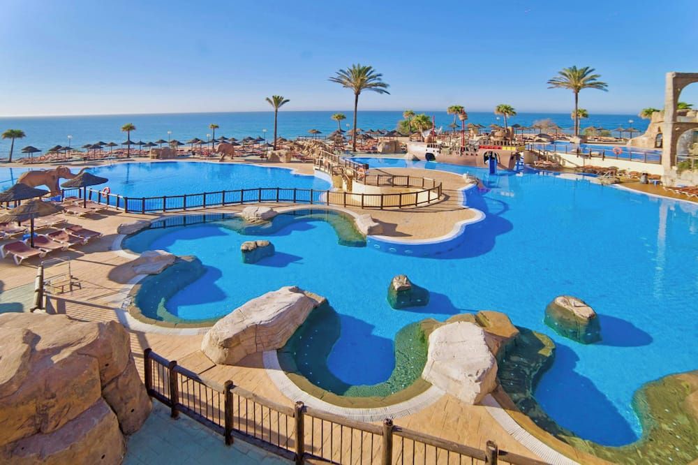 Holiday World Riwo, Affiliated by Meliá - Benalmádena - Uima-allas