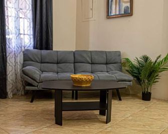 Casa De Llewellyn - Maracas Bay Village - Sala de estar