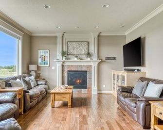 Oceanfront Comfort Style Luxury Hot Tub Wifi 600 35 - Long Beach - Sala de estar