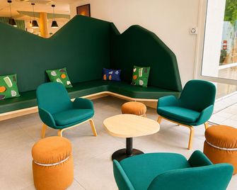 ibis Styles Clermont Ferrand Sud La Pardieu - Clermont-Ferrand - Lounge