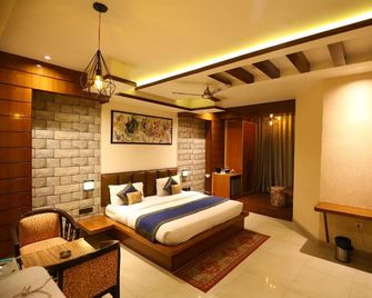 Hotel Grand Kailash - Kotdwāra - Bedroom