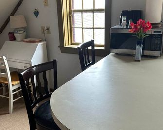 Historic Block Island Suite - Block Island - Essbereich