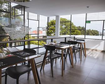 Antope - Apartaestudios - Cali - Restaurant