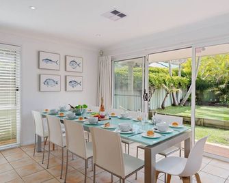 8a Foreshore Drive Ducted Air and Boat Parking - Salamander Bay - Comedor