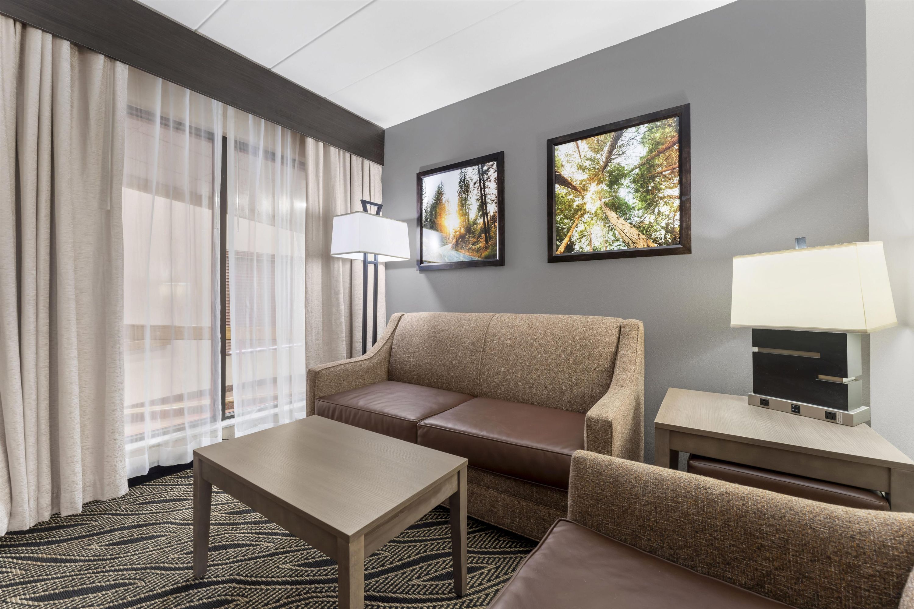 Best Western Braddock Inn - La Vale - Schlafzimmer