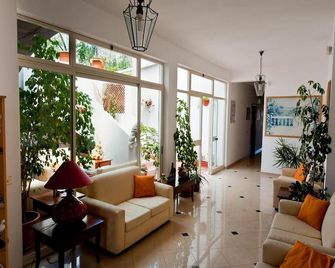 Hotel Calabattaglia - Ventotene - Lobby