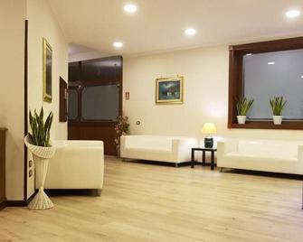 Hotel Ristorante Paradiso - Albanella - Living room