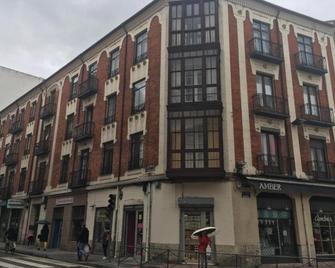 Insidehome Valladolid Centro -Hab Con Ba - Valladolid - Edificio