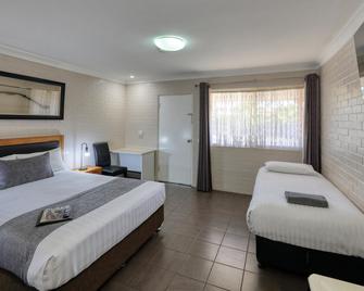 Country Leisure Motor Inn - Dubbo - Bedroom
