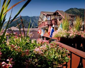 Obertal Inn - Leavenworth - Building