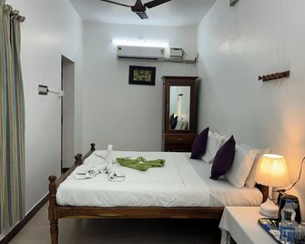 Hotel Coramandal Heritage - Pondicherry - Schlafzimmer