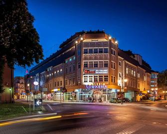 Sky Business Hotel - Legnica - Building