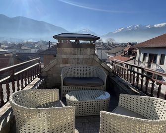 Velinov Boutique Hotel - Bansko - Balkon
