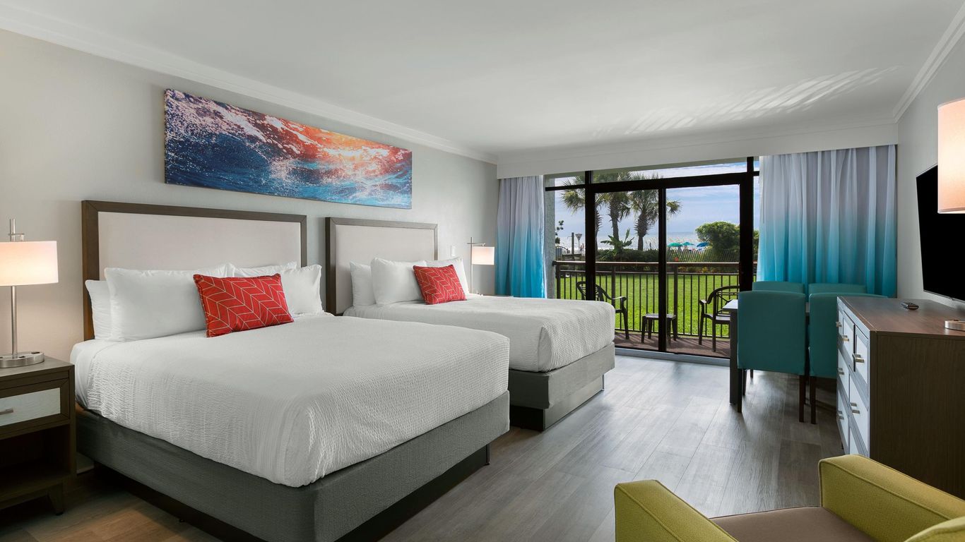 Grande Cayman Resort