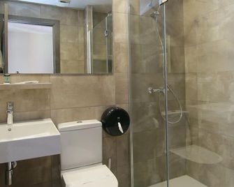 Hotel Esplugues - Esplugues de Llobregat - Baño