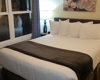 Suite 34- Victorian Suite - Helena - Bedroom