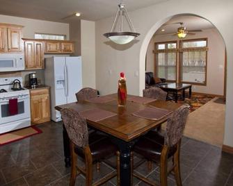 Ski Vail 30 Minutes from Eagle, Colorado - Gypsum - Comedor