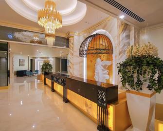 Limak Cyprus Deluxe Hotel - Vokolida - Lobby