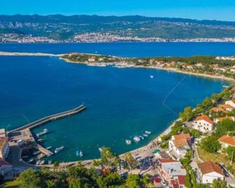 Apartman Cekovic - Šilo - Widok na zewnątrz