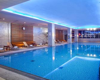 Holiday Inn Hangzhou Xiaoshan - Hangzhou - Pool
