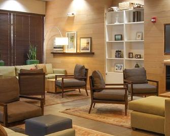 Greentree Inn & Suites Phoenix Sky Harbor - פיניקס - טרקלין