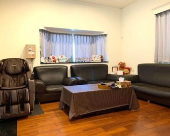 Fuying Farmhouse - Dongshan Township - Huiskamer