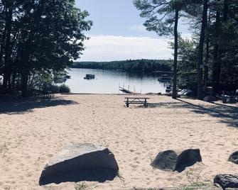 Ready For 2020! Updated Camp For Sunrise Lake - Milton - Beach