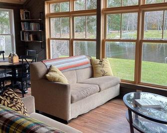 Unique Waterfront Cabin on High Falls Flowage - Crivitz
