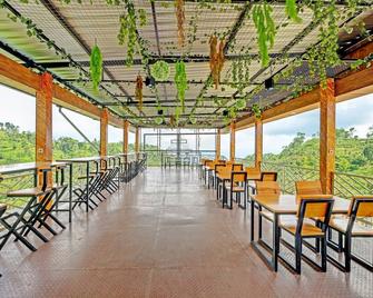 OYO Homes 91095 Desa Wisata Conto - Sarangan