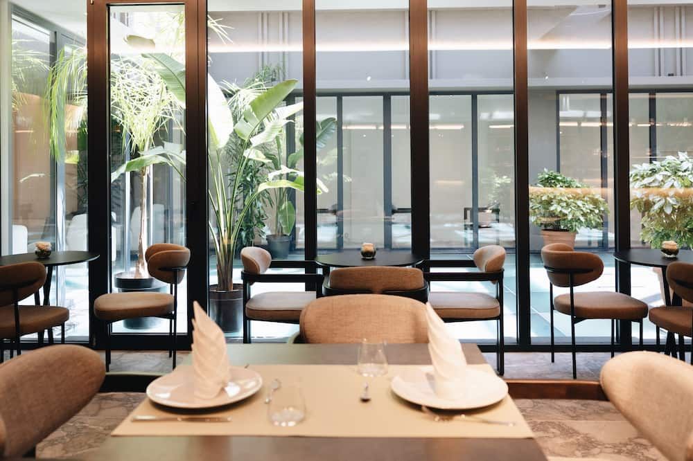 Grand Duka Hotel & Spa - דורס - מסעדה