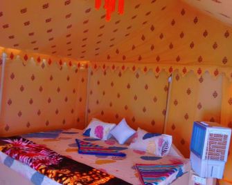 Star View Desert Camp - Sām - Schlafzimmer